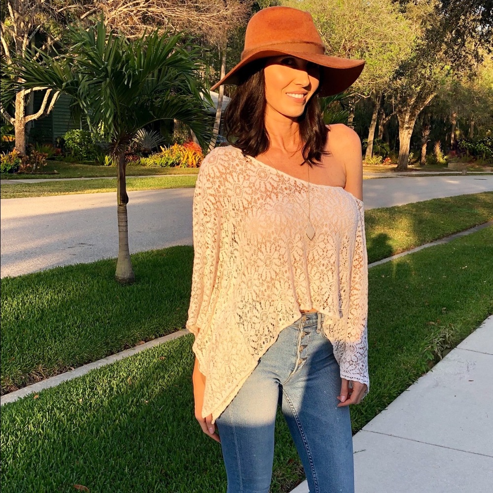 Jens Pirate Booty Off Shoulder Crop Top